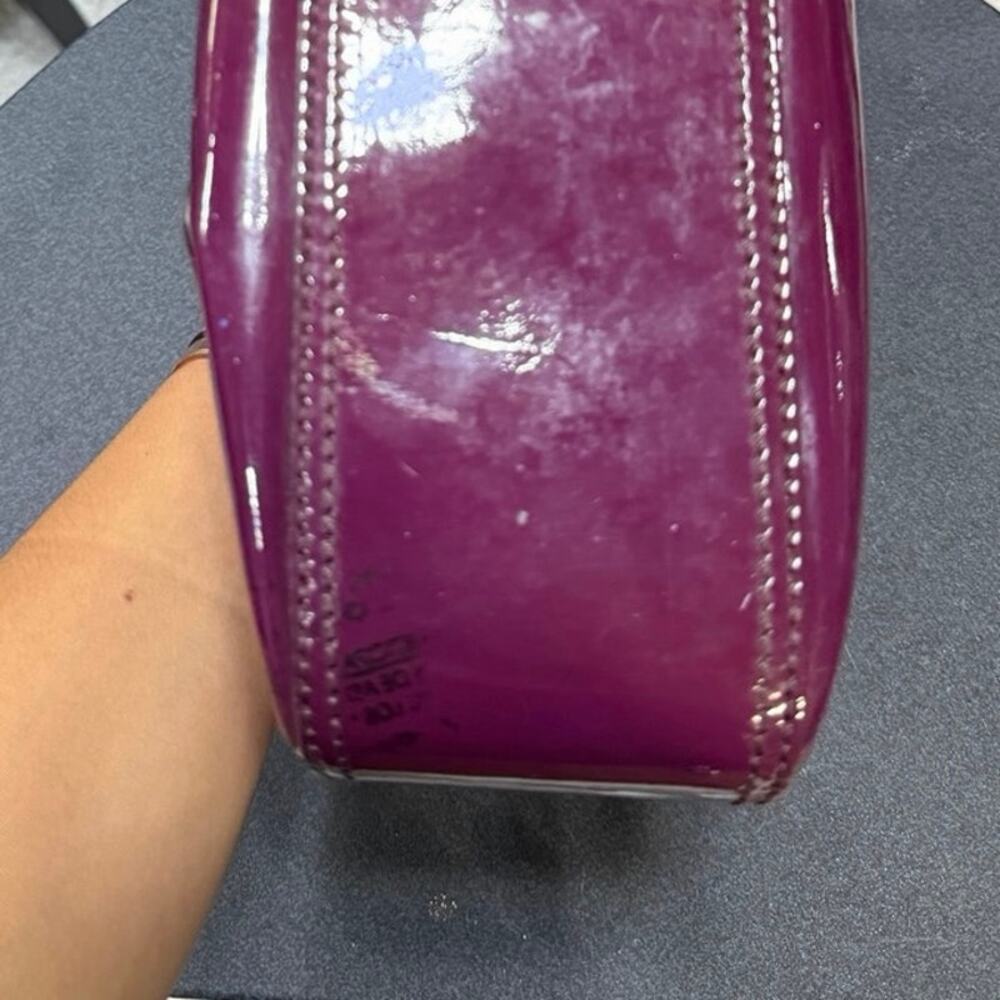 Fendi Patent Leather B Bag EUC - Picture 8 of 8